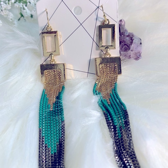 Tassel long gold green metallic plated earrings NEW - Picture 3 of 6